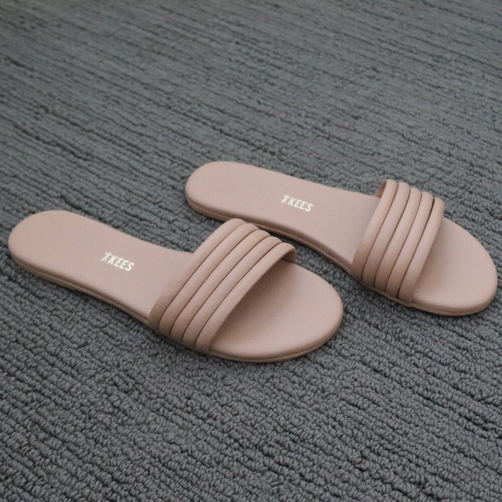 Tkees Serena Sandal Color POUT Size 7 - Worn once!